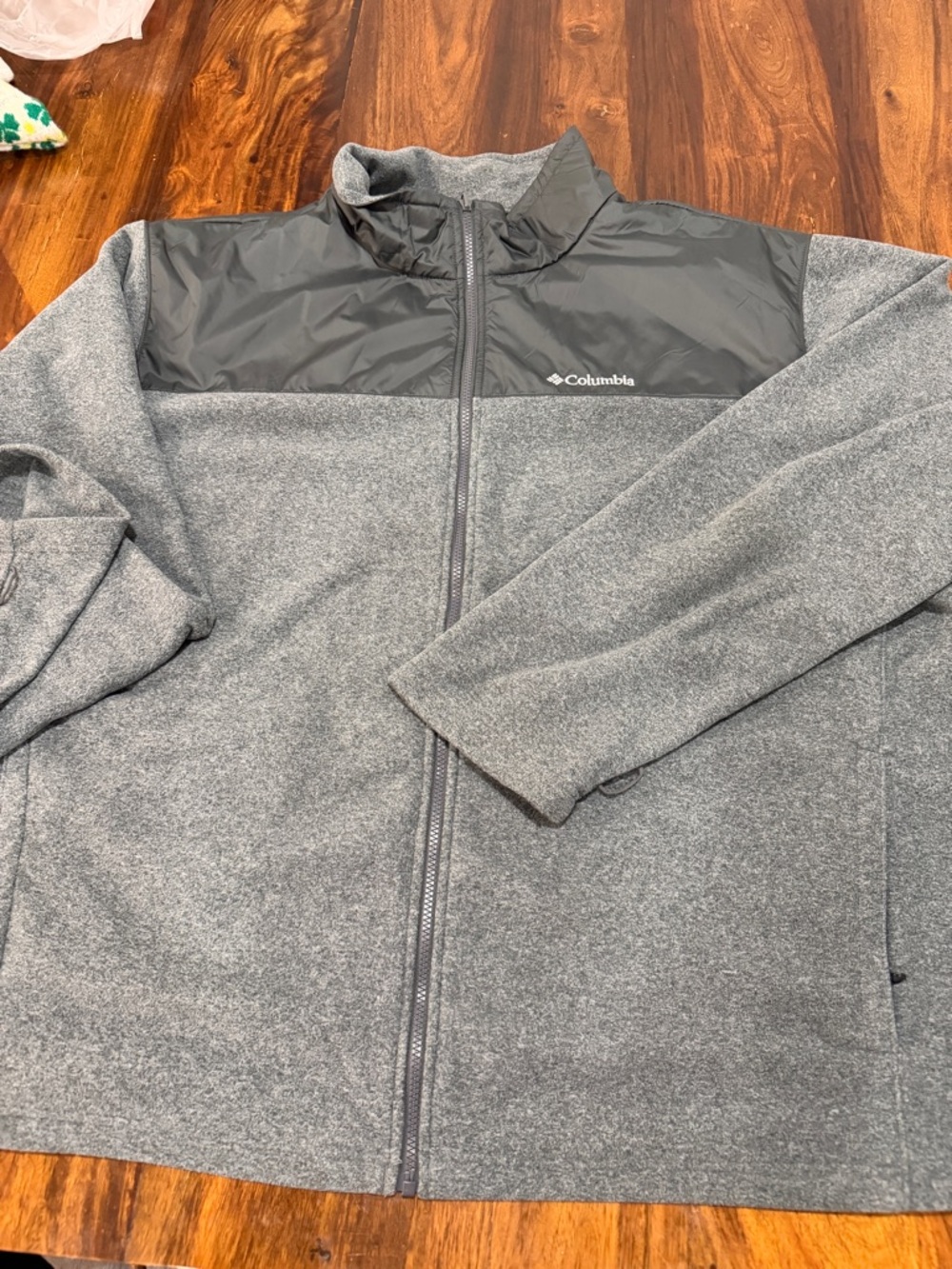 Columbia 5XT Gray and Black Lightweight Fleece Jacket